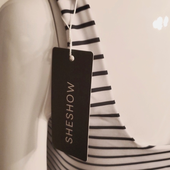 💙 4/$20 -NEW Front Tie Bralette Swim Top - Picture 4 of 6